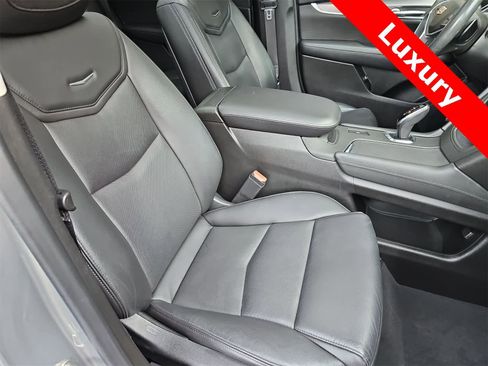 Used 2019 Cadillac XT5 Luxury image 18