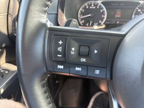Used 2024 Nissan Pathfinder SV AWD/4WD image 20