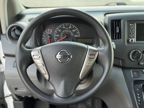Used 2020 Nissan NV200 S w/ Back Door Glass Package image 24
