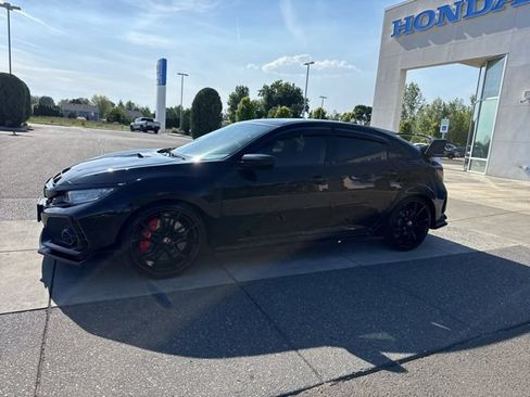 Used 2019 Honda Civic Type R image 11