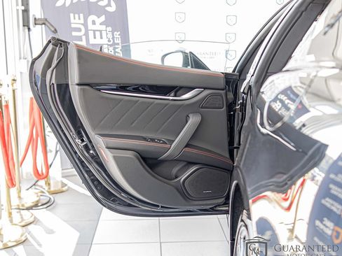 Used 2024 Maserati Ghibli Modena Q4 AWD/4WD image 36
