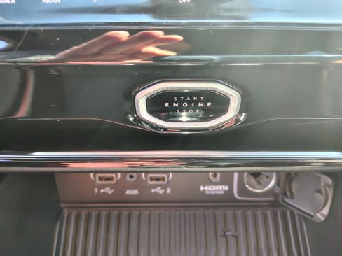 New 2026 Jeep Grand Cherokee Summit AWD/4WD image 40