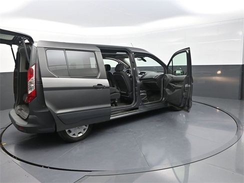 Used 2017 Ford Transit Connect XL image 44