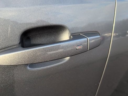 Used 2020 GMC Acadia SLE w/ LPO, Floor Liner Package image 15