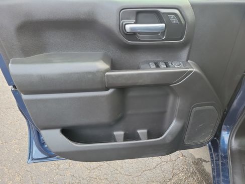 Used 2020 GMC Sierra 1500 4x4 Crew Cab w/ Sierra Value Package image 14