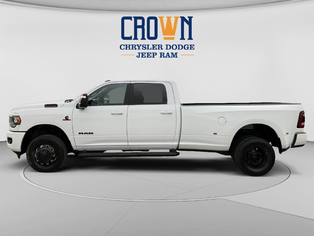 Used 2024 RAM 3500 Big Horn w/ Night Edition AWD/4WD image 6