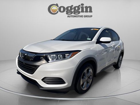 Certified 2022 Honda HR-V LX image 3