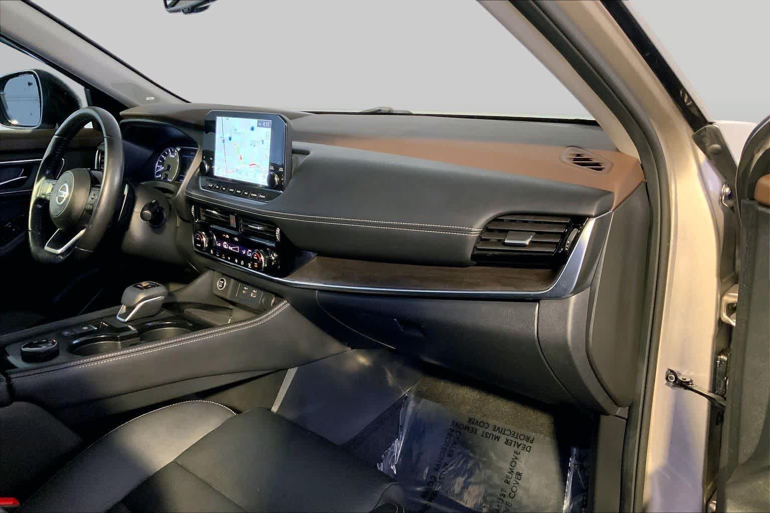 Used 2021 Nissan Rogue SL w/ Premium Package AWD/4WD image 19