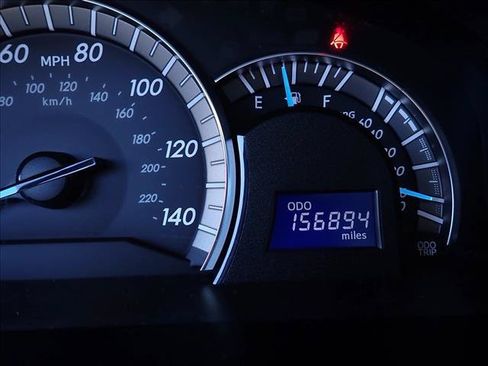 Used 2012 Toyota Camry SE FWD image 23