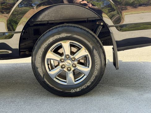 Used 2020 Ford F150 XLT w/ Equipment Group 302A Luxury image 10