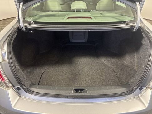 Used 2010 Honda Accord EX-L image 8