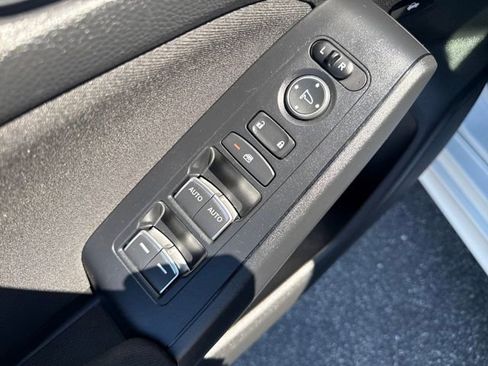 Used 2024 Honda Civic Sport image 10