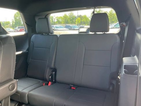 Used 2023 Chevrolet Traverse LT w/ Midnight/Sport Edition AWD/4WD image 9