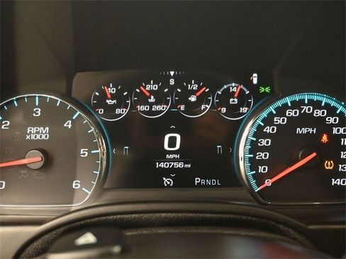 Used 2018 GMC Yukon Denali image 6