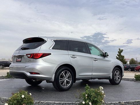 Used 2020 INFINITI QX60 Luxe w/ Essential Package image 5
