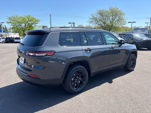 New 2026 Jeep Grand Cherokee L 4WD image 30