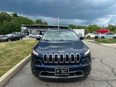 Used 2018 Jeep Cherokee Limited AWD/4WD image 8