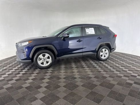 Used 2021 Toyota RAV4 XLE image 3