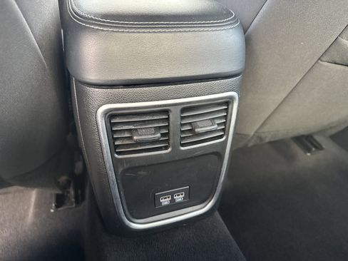 Used 2023 Dodge Charger SXT image 16