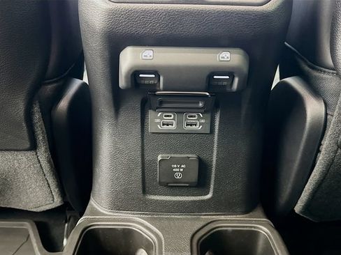 Used 2024 Jeep Gladiator Rubicon AWD/4WD image 29