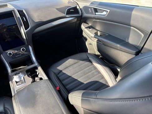Used 2022 Ford Edge SEL w/ Convenience Package image 15