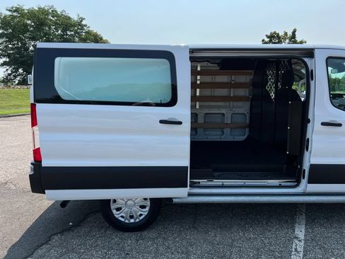 Used 2025 Ford Transit 250 Low Roof w/ Exterior Upgrade Package RWD image 29