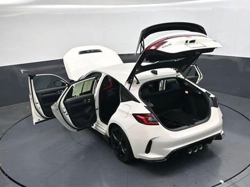 Used 2023 Honda Civic Type R image 39