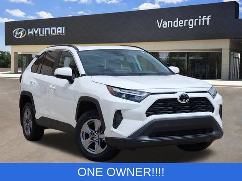 Used 2024 Toyota RAV4 XLE w/ Convenience Package FWD image 1