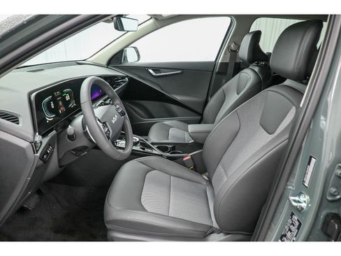 New 2025 Kia Niro EX w/ EX Cold Weather Package image 16