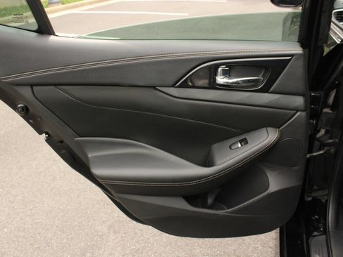 Used 2019 Nissan Maxima 3.5 SV w/ Floor Mat Group FWD image 20