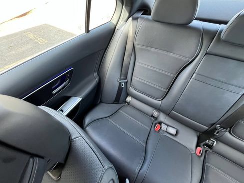 Used 2024 Mercedes-Benz C 300 Sedan image 34