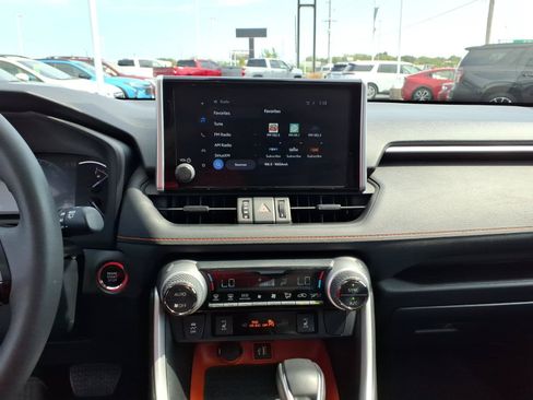 Used 2023 Toyota RAV4 Adventure w/ Convenience Package AWD/4WD image 10