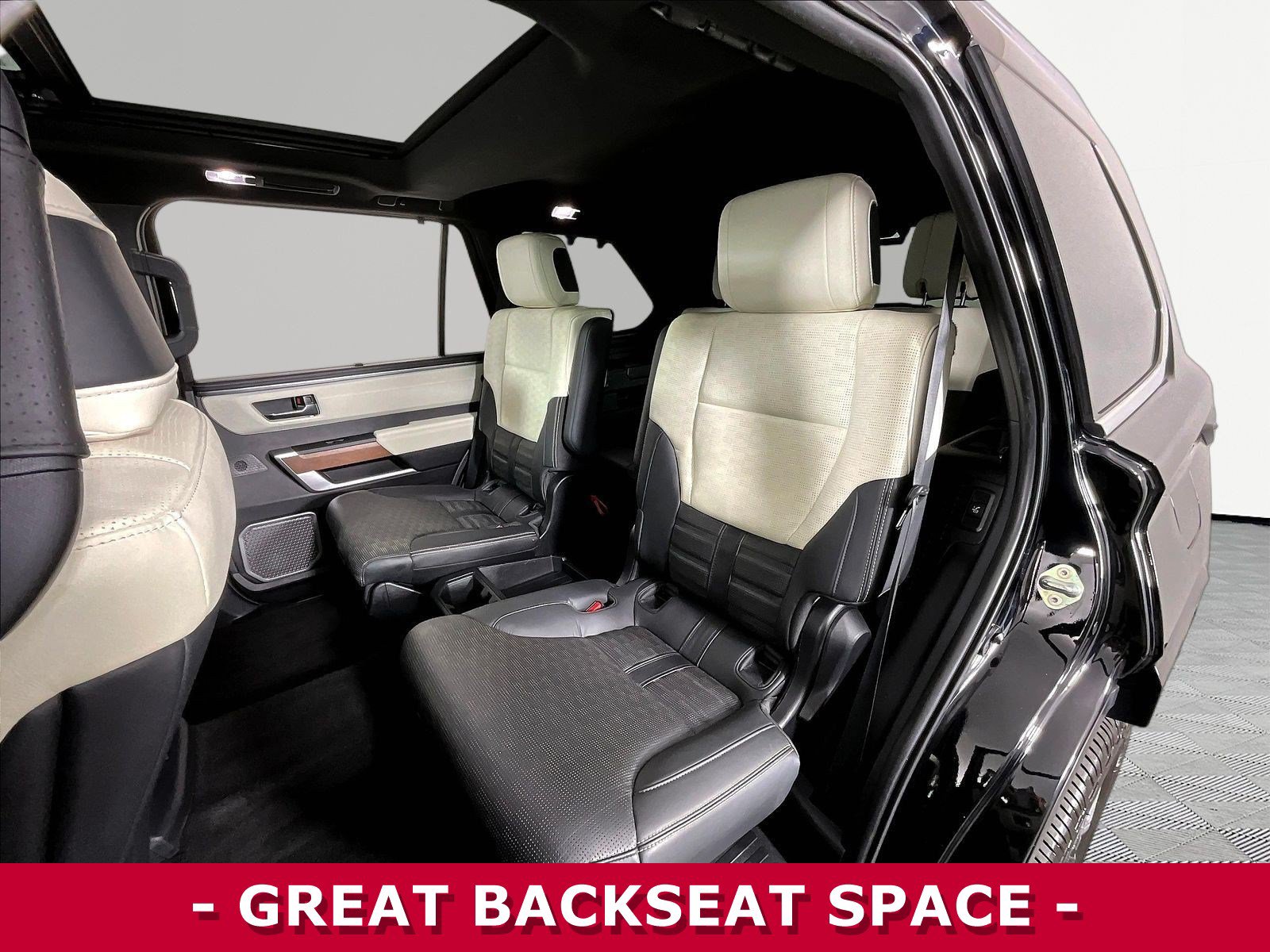 Used 2023 Toyota Sequoia Capstone AWD/4WD image 22
