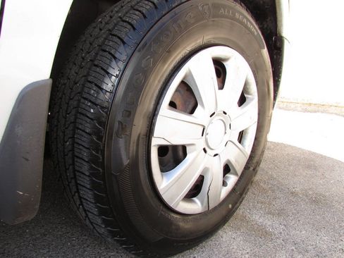 Used 2002 Dodge Caravan SE image 17