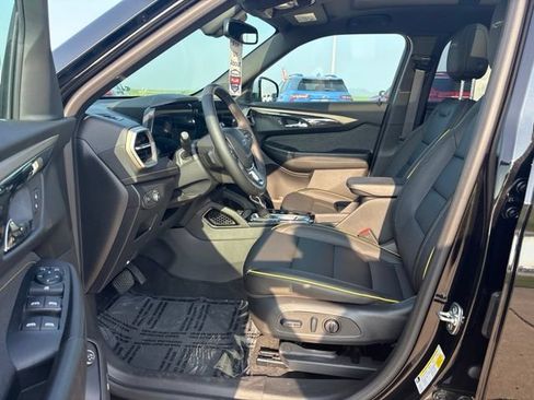 Used 2025 Chevrolet TrailBlazer ACTIV w/ Convenience Package AWD/4WD image 11