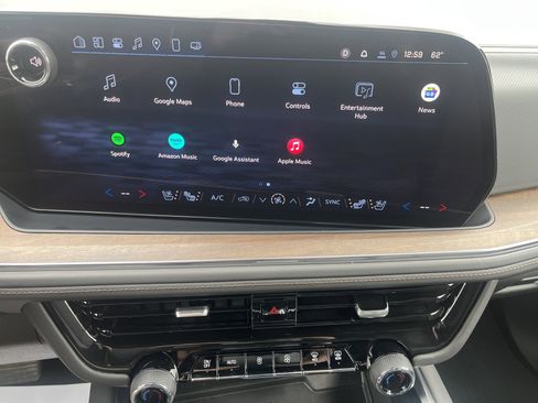 Used 2025 Chevrolet Tahoe High Country image 31