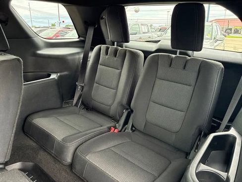 Used 2017 Ford Explorer XLT AWD/4WD image 21