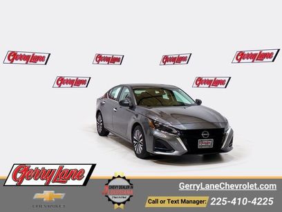 Used 2024 Nissan Altima 2.5 SV
