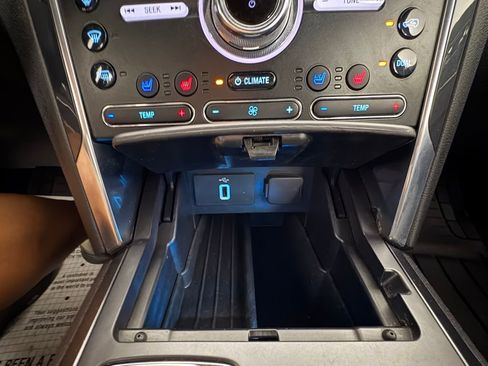 Used 2019 Ford Explorer Limited image 56