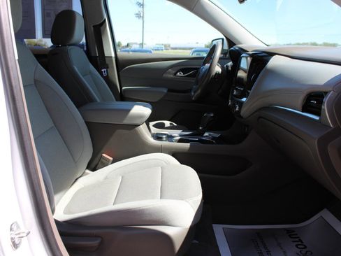 Used 2020 Chevrolet Traverse LT w/ Driver Confidence II Package image 50