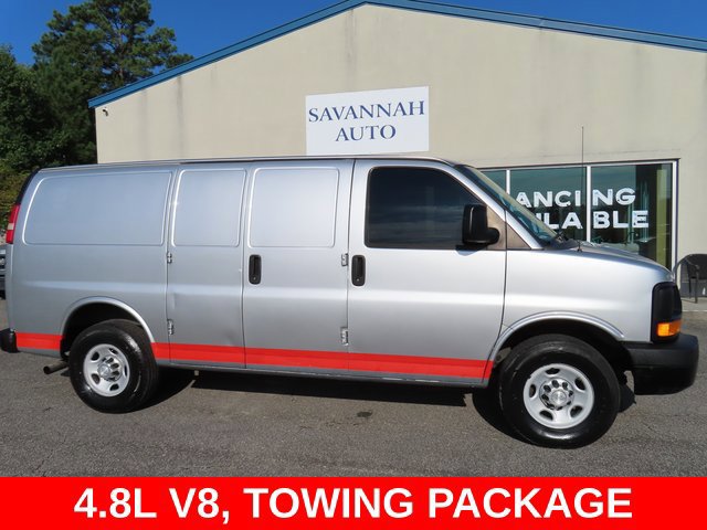 Used 2015 Chevrolet Express 2500 RWD image 1