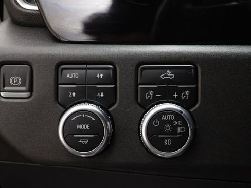 Certified 2022 GMC Sierra 1500 Elevation w/ X31 Off-Road Package image 9