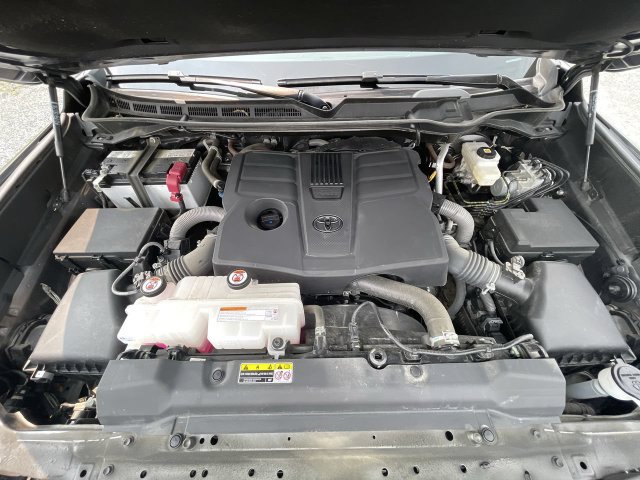 Certified 2024 Toyota Tundra SR5 w/ SR5 Premium Package AWD/4WD image 11