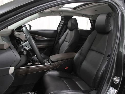 Certified 2025 MAZDA CX-30 AWD 2.5 S w/ Premium Package image 5