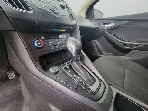 Used 2017 Ford Focus SE image 20