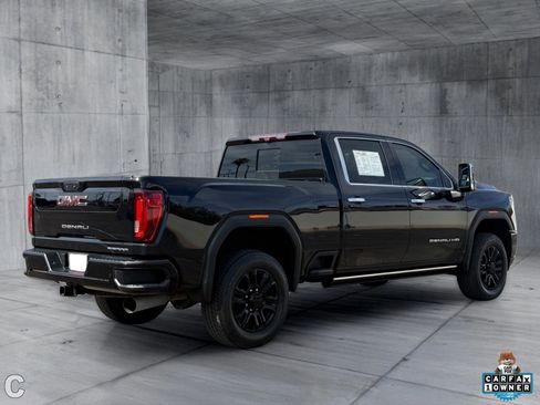 Used 2021 GMC Sierra 2500 Denali w/ Denali Black Diamond Edition AWD/4WD image 5