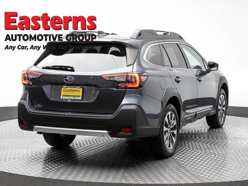 Used 2023 Subaru Outback Limited AWD/4WD image 5