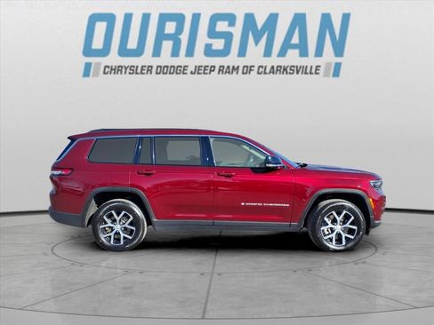 Used 2024 Jeep Grand Cherokee L Limited w/ Luxury Tech Group II image 2