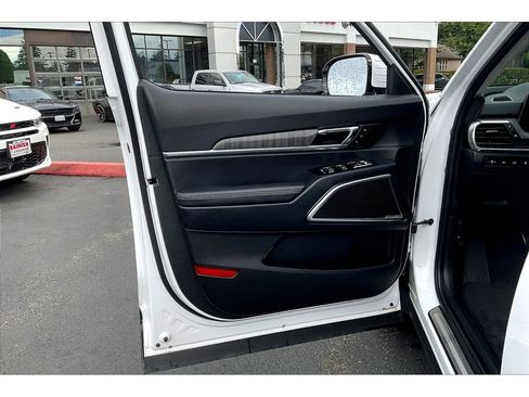 Used 2024 Kia Telluride SX Prestige image 23