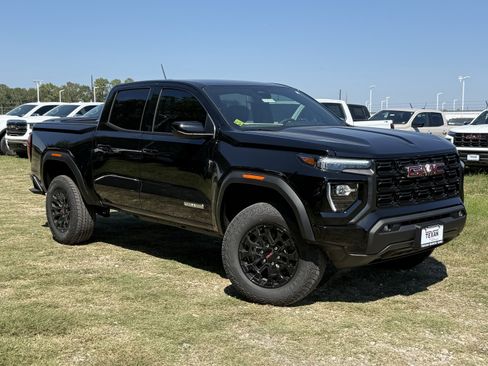 New 2026 GMC Canyon Elevation w/ Convenience Package image 2